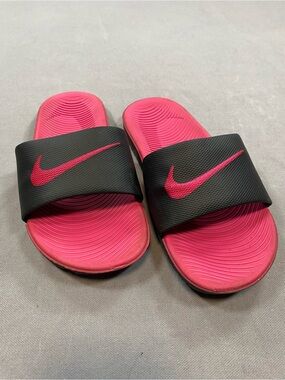 Nike Black Strap Slide with Bright Pink Footbed